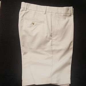 Greg Norman Shorts 32